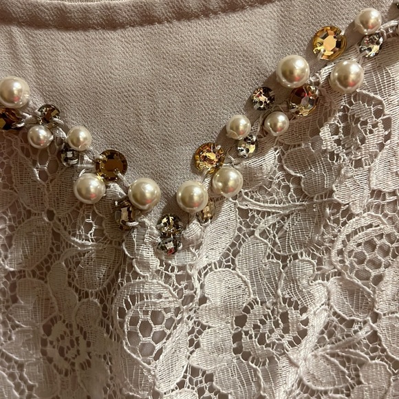 Express Women’s Size Small Cream Blouse - Picture 3 of 5